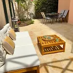 Appartement Seaside Backyard