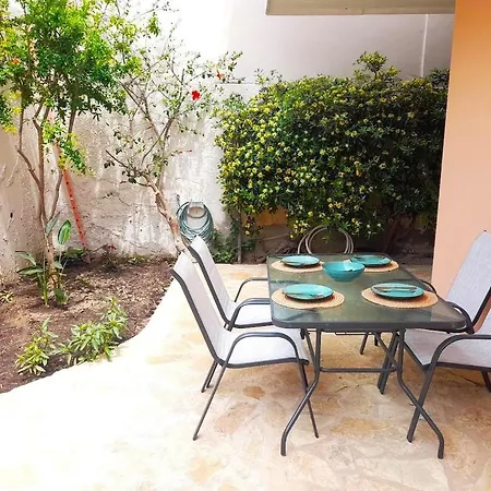Seaview Backyard